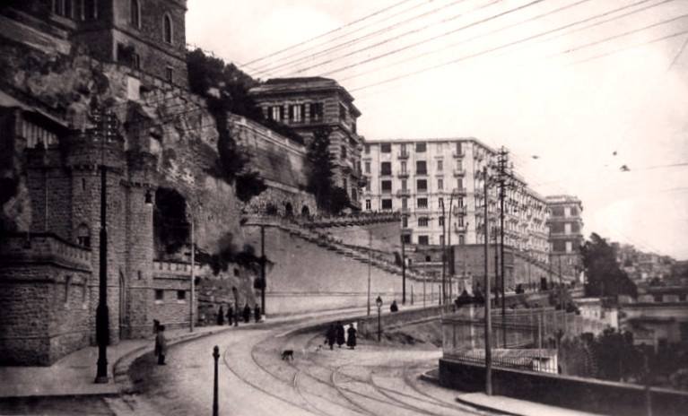 Napoli, una perla nel Tirreno